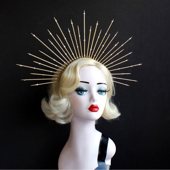 Gold Halo Crown Headpiece - Picture 5 of 6